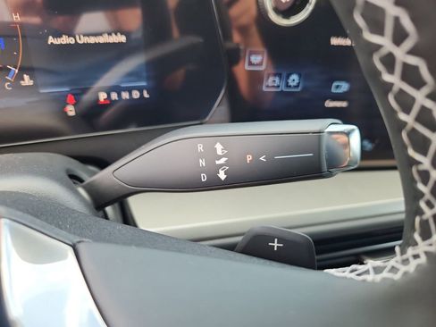 New 2025 Chevrolet Traverse LT w/ Sun and Wheel Package image 21