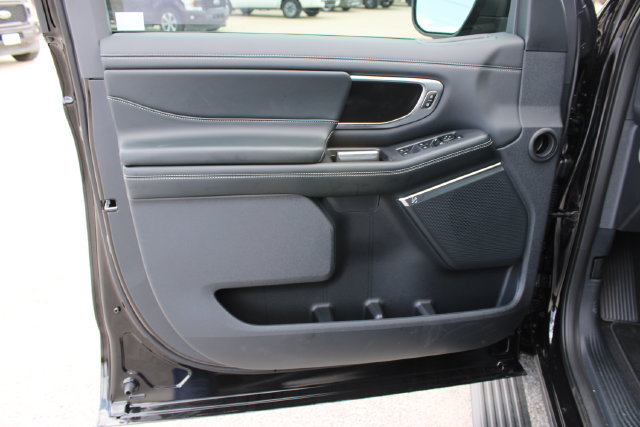 New 2027 Ford Expedition Max Platinum w/ Stealth Appearance Package AWD/4WD image 6