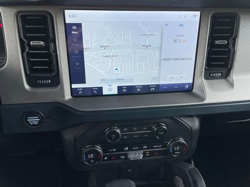 Used 2024 Ford Bronco Outer Banks AWD/4WD image 18