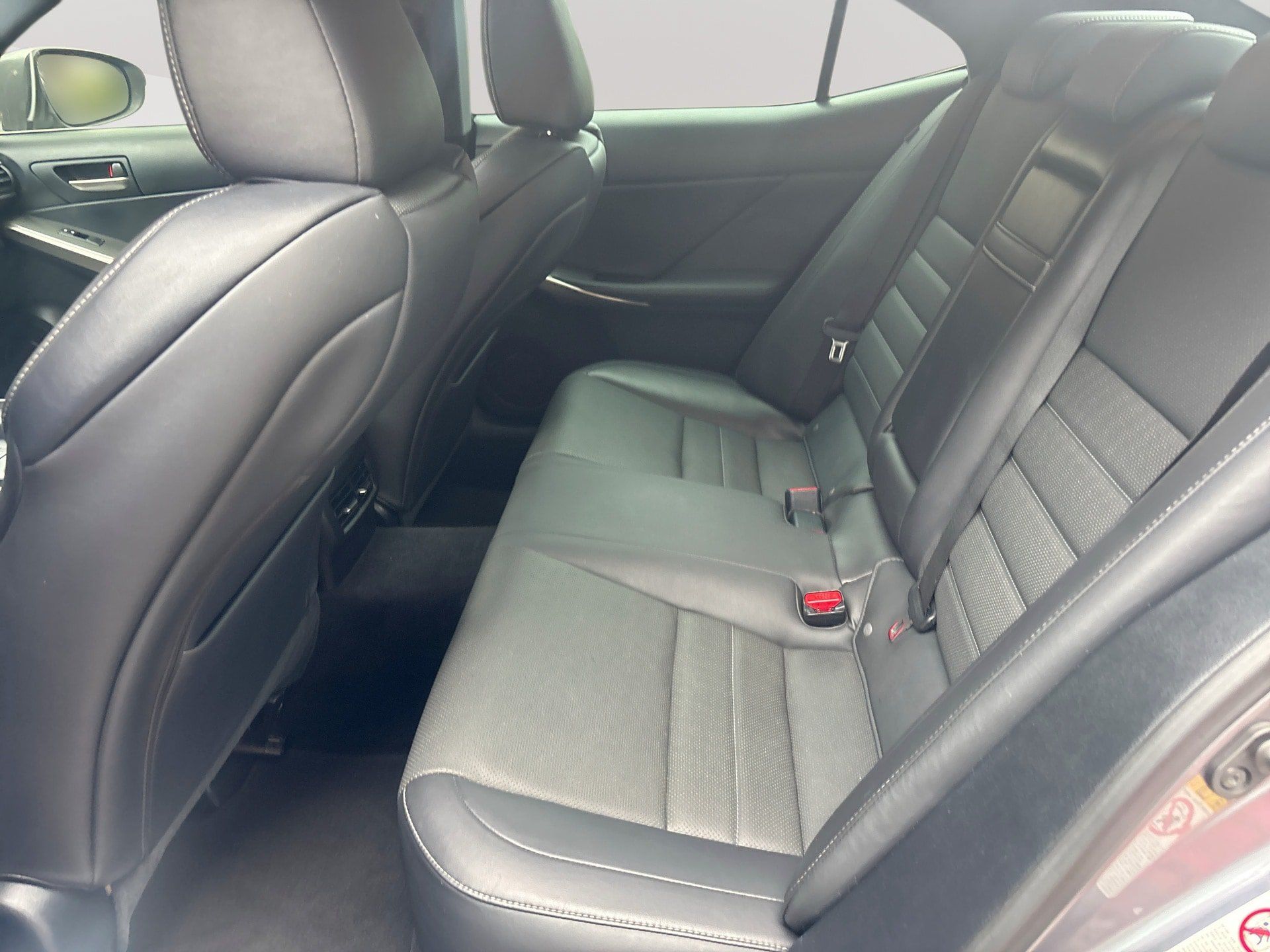Used 2018 Lexus IS 300 F Sport w/ F Sport Package RWD image 26