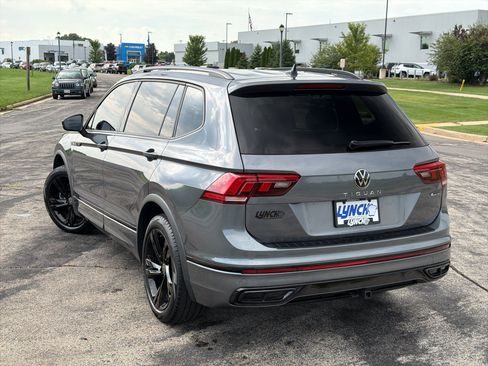 Used 2024 Volkswagen Tiguan SE R-Line w/ MDO Package, Two-Row AWD/4WD image 2