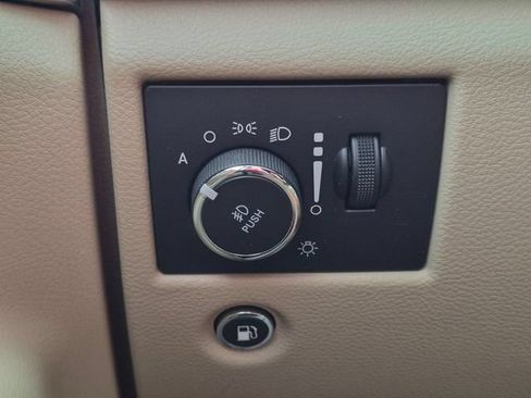 Used 2020 Jeep Grand Cherokee Limited AWD/4WD image 16