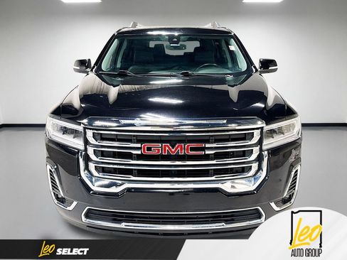 Used 2023 GMC Acadia SLT AWD/4WD image 2