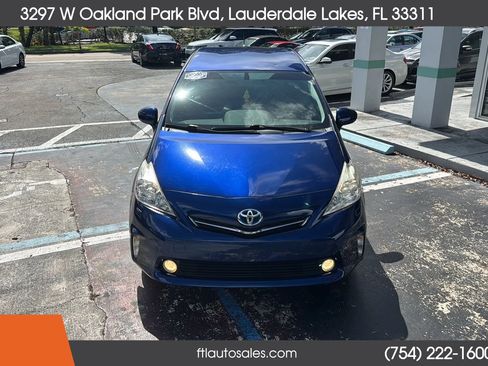 Used 2014 Toyota Prius V Five FWD image 4