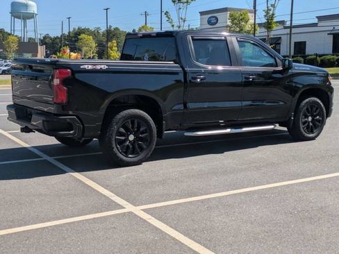 Used 2023 Chevrolet Silverado 1500 Custom AWD/4WD image 4