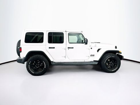 Used 2020 Jeep Wrangler Unlimited Sahara AWD/4WD image 10
