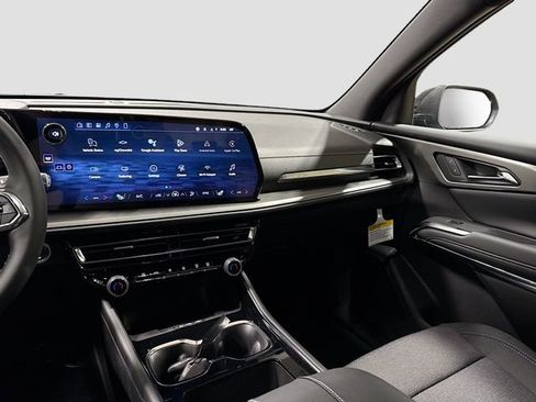 New 2026 Chevrolet Traverse LT w/ LPO, Floor Liner Package image 26