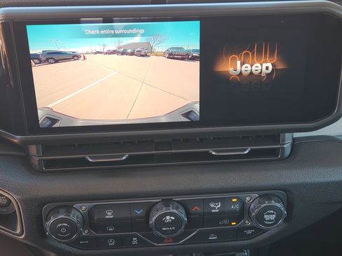 New 2026 Jeep Gladiator Sport AWD/4WD image 14