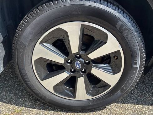Used 2018 Subaru Forester 2.5i Limited AWD/4WD image 19