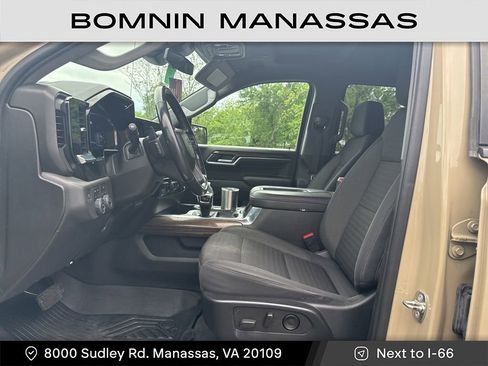 Used 2022 Chevrolet Silverado 1500 LT Trail Boss w/ Protection Package AWD/4WD image 5