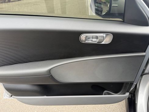 Certified 2025 Hyundai Ioniq 6 SE RWD image 29