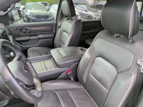 Used 2025 RAM 1500 Limited image 28