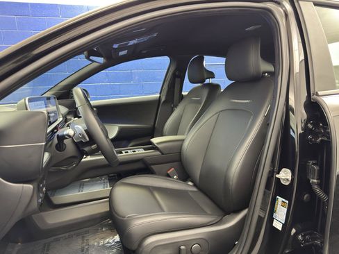 Used 2025 Hyundai Ioniq 6 SEL image 14