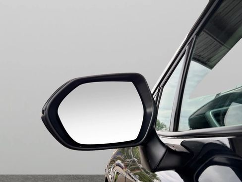 Used 2024 Toyota Corolla LE FWD image 30