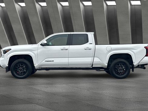 Used 2024 Toyota Tacoma TRD Sport image 7