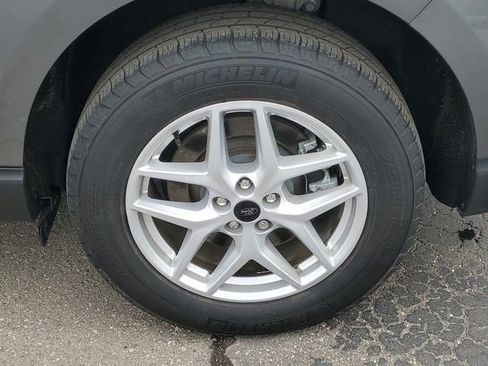 Certified 2023 Ford Edge SEL image 7