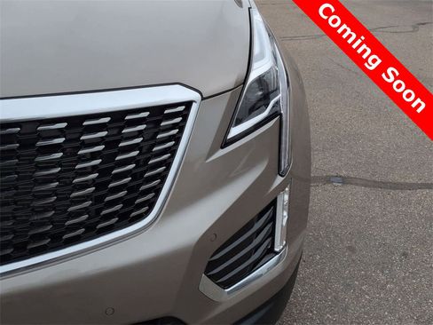 Used 2023 Cadillac XT5 Premium Luxury image 10