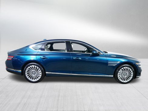 Certified 2024 Genesis G80 w/ Prestige Package image 8