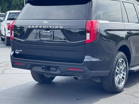 Used 2025 Ford Expedition Active AWD/4WD image 50