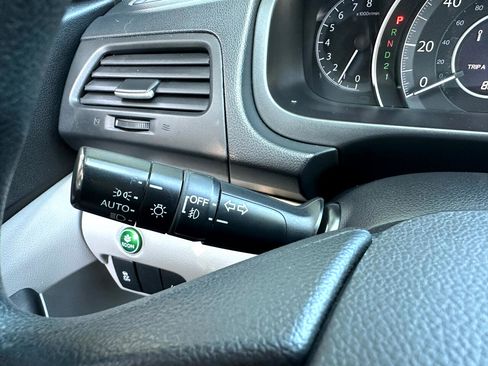 Used 2014 Honda CR-V EX image 16
