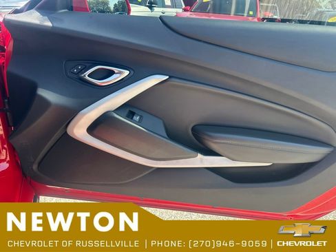 Used 2020 Chevrolet Camaro LT RWD image 23