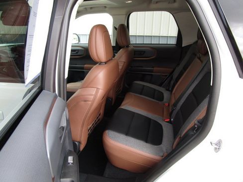 Used 2024 Ford Bronco Sport Outer Banks w/ Tech Package AWD/4WD image 10
