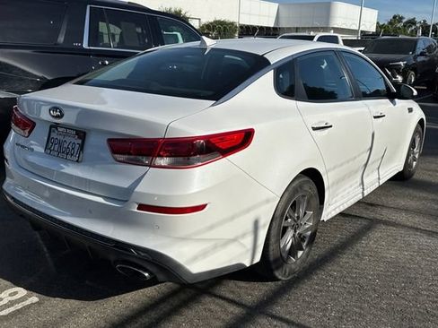 Used 2020 Kia Optima LX FWD image 5