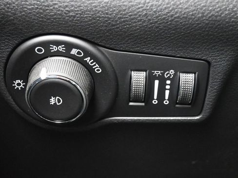 New 2026 Jeep Compass Limited image 20