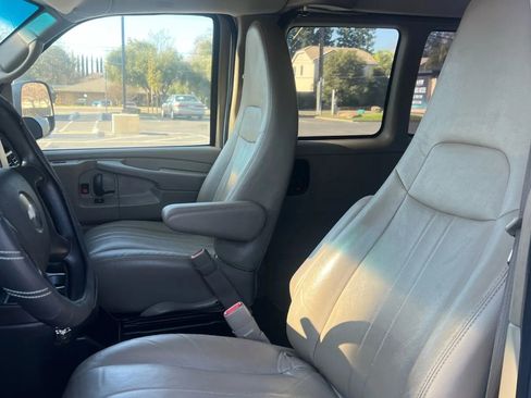 Used 2014 Chevrolet Express 3500 LS image 11