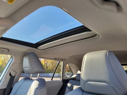 Used 2025 Toyota RAV4 Limited image 23