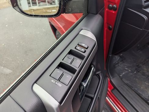 Used 2023 Toyota 4Runner Limited image 14