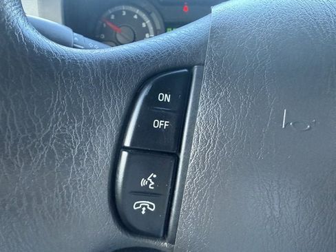 Used 2011 Ford E-350 and Econoline 350 XLT image 22