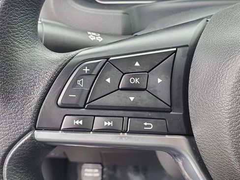 Certified 2025 Nissan Leaf S FWD image 18