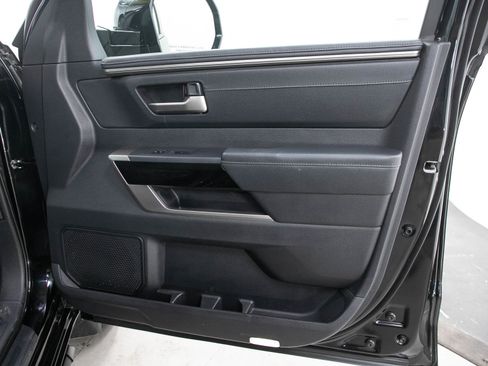 Used 2022 Toyota Tundra Limited AWD/4WD image 12