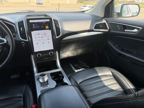 Used 2024 Ford Edge SEL AWD/4WD image 32