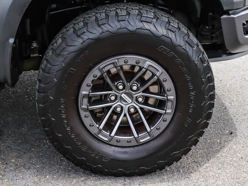 Used 2019 Ford F150 Raptor w/ Equipment Group 802A Luxury AWD/4WD image 8