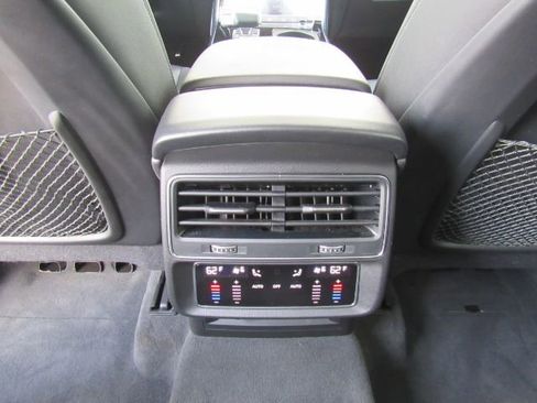 Used 2023 Audi Q8 Premium Plus w/ Premium Plus Package image 30