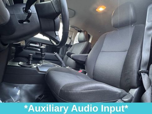 Used 2014 Toyota FJ Cruiser 4WD image 16