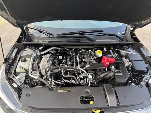Used 2025 Nissan Sentra SV FWD image 29