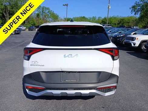 Used 2023 Kia Sportage EX FWD image 5