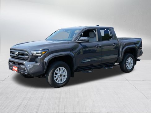 Certified 2024 Toyota Tacoma SR5 AWD/4WD image 3