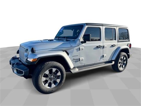 Used 2022 Jeep Wrangler Unlimited Sahara image 1