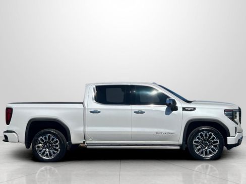 Used 2024 GMC Sierra 1500 Denali Ultimate image 3