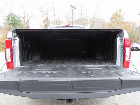 Used 2022 Ford F350 Platinum w/ FX4 Off-Road Package image 18