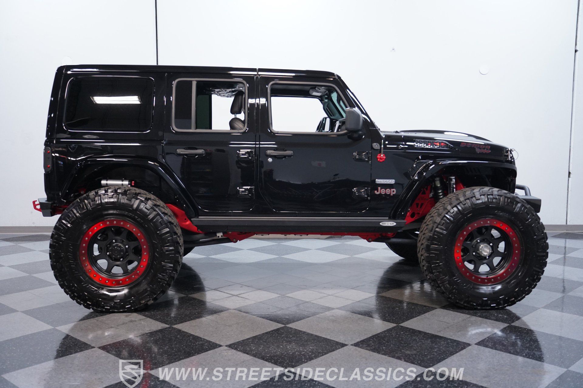 Used 2020 Jeep Wrangler Unlimited Rubicon w/ Quick Order Package 28Y Recon AWD/4WD image 12