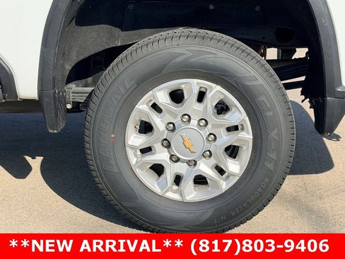 Used 2023 Chevrolet Silverado 2500 LT w/ Convenience Package image 8