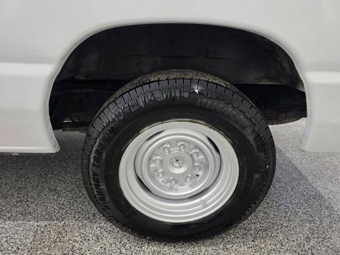 Used 2012 Ford E-150 and Econoline 150 RWD image 26