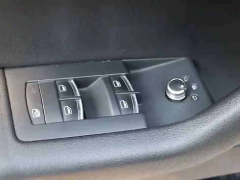 Used 2013 Audi A3 2.0T Premium image 24