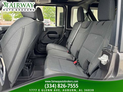 Used 2024 Jeep Wrangler Unlimited Sport AWD/4WD image 11
