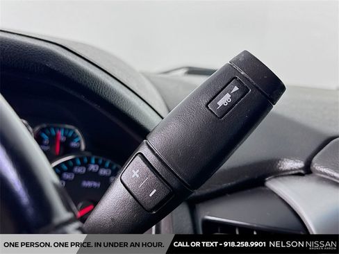 Used 2018 Chevrolet Suburban LT image 16